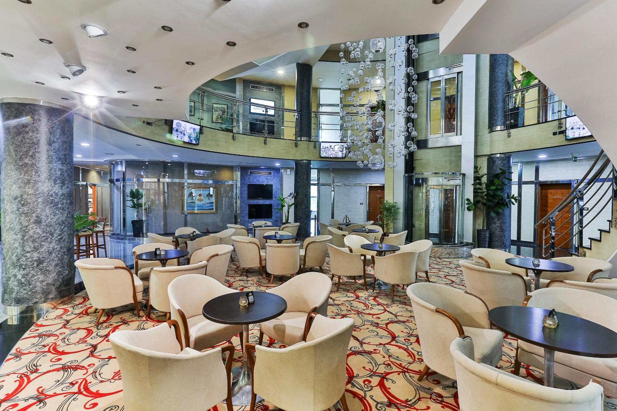 Hotel Kings Park 4*
